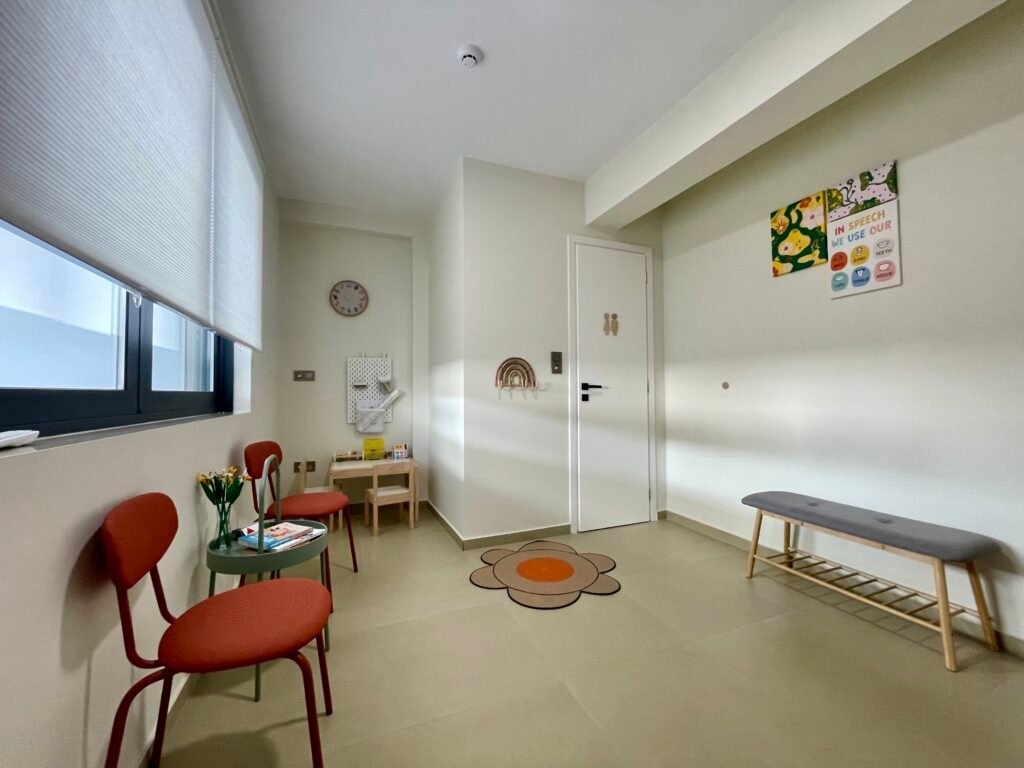 Λογοτόπια Αίθουσα Αναμονής